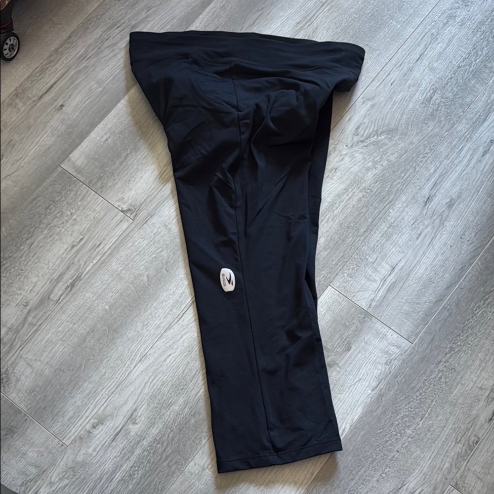 Sugoi biking capris size large
